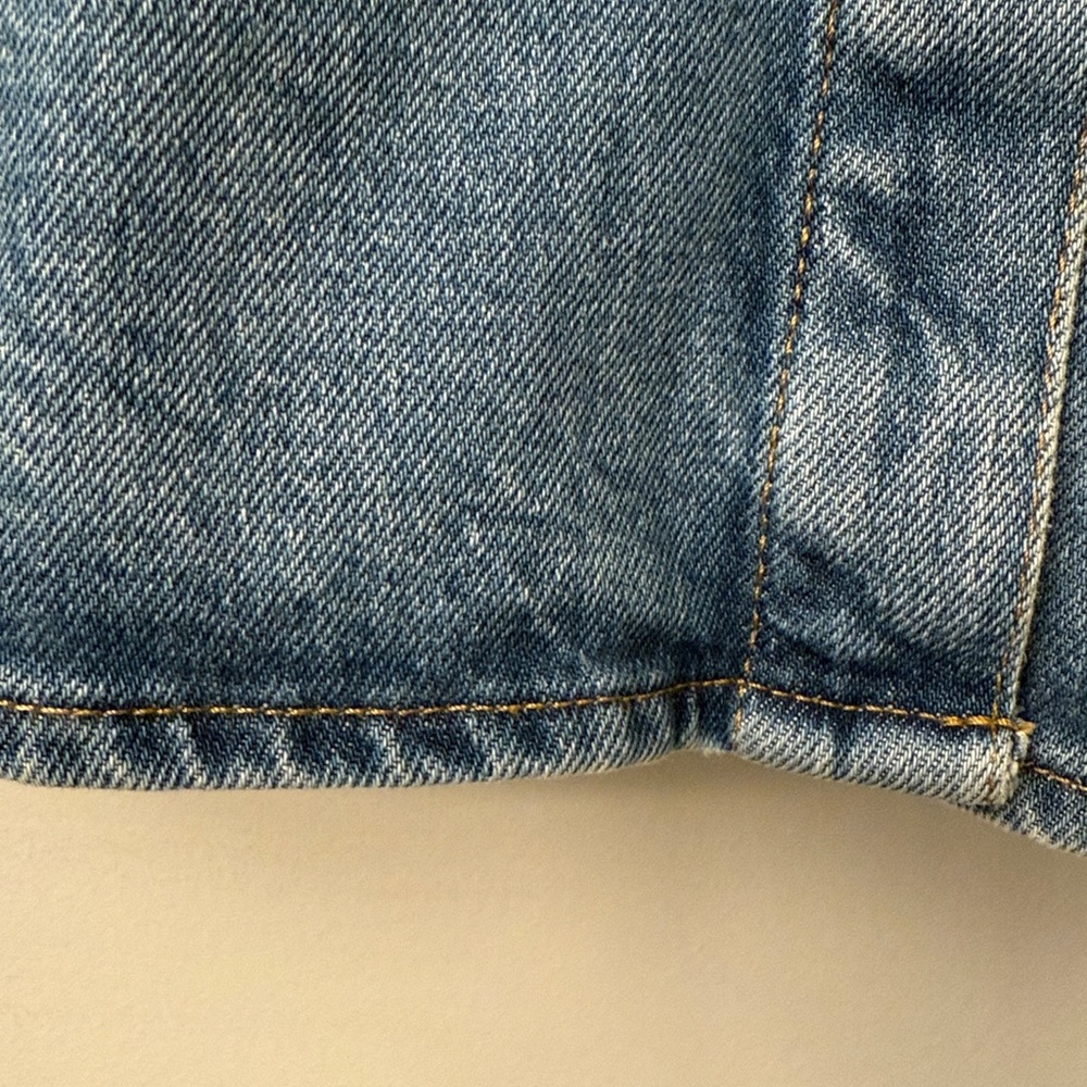 🔥GOOD AMERICAN Cropped Denim Shirt - Picture 8 of 9